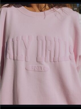 DAILY DRILLS MONOCHROME CUPID CREWNECK